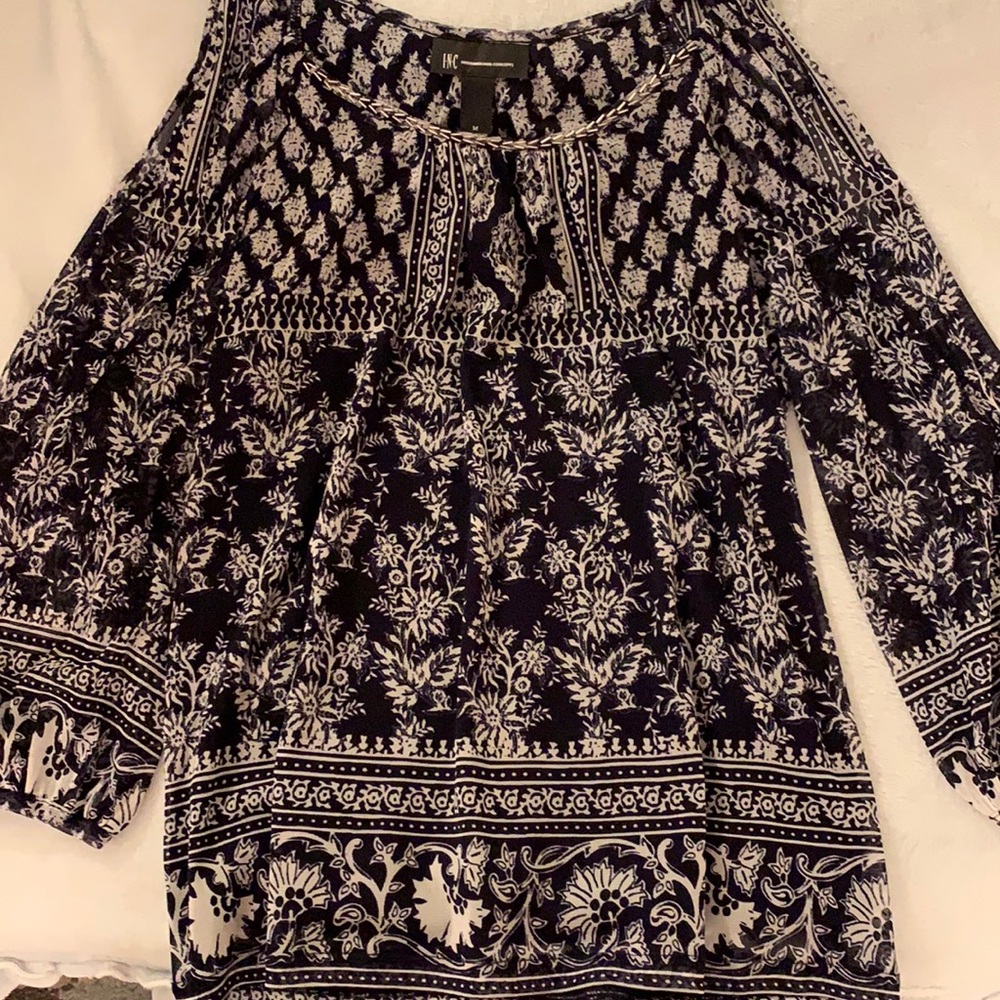 INC Cold Shoulder Navy/White Print Top